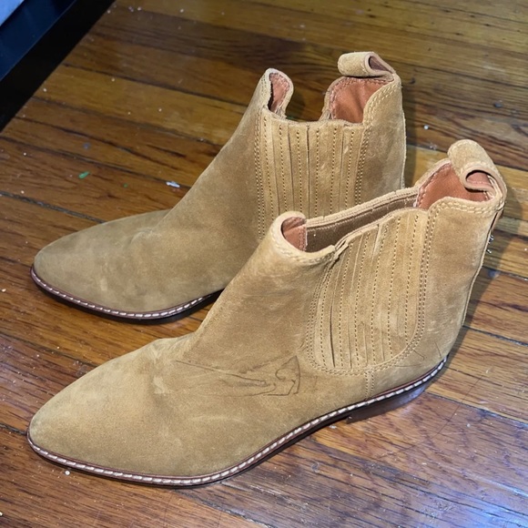 Coach Womens C2PD Pointed Toe Ankle Boots & Booties Fashion, Brown, Size 7.5 - Picture 4 of 8